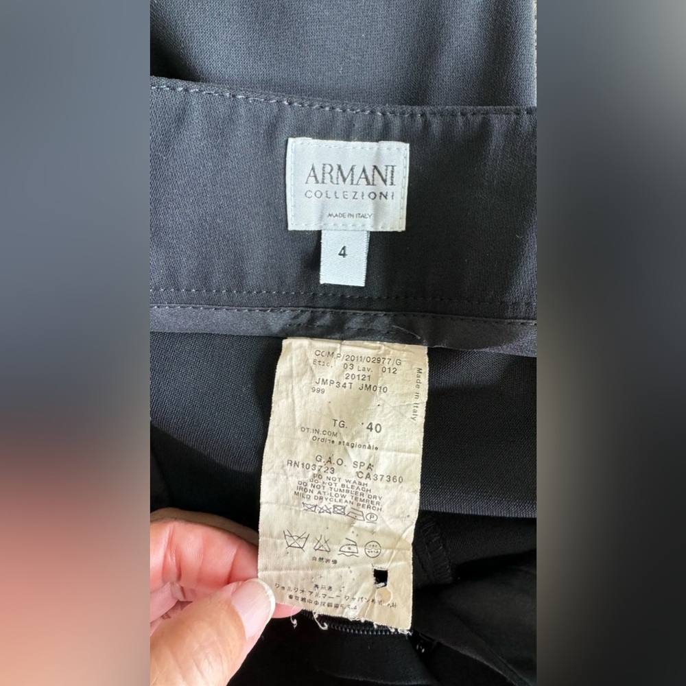 Armani Collezioni Black Pants In good condition size: 4. RN 103723 - Picture 5 of 11